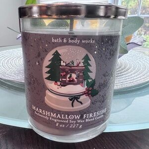Bath and Body Works Marshmallow Fireside Single Wick Candle NWT